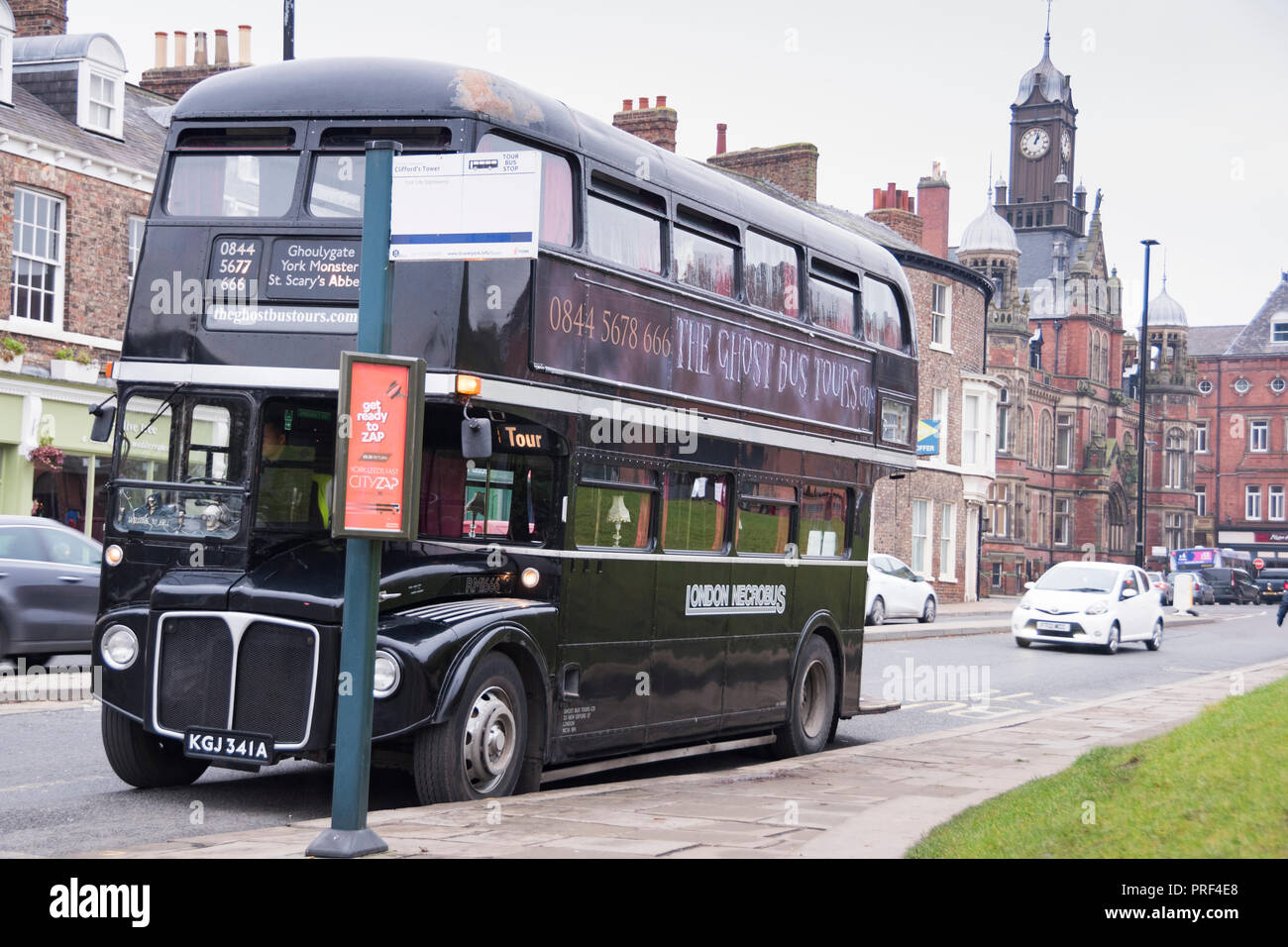 York, UK – 12 Dec 2016: The necrobus ghost bus tour bus waits at a bus stop on 12 Dec at Clifford Street, York Stock Photo