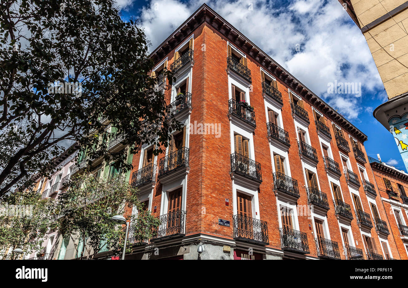 Calle de fuencarral madrid hi-res stock photography and images - Alamy