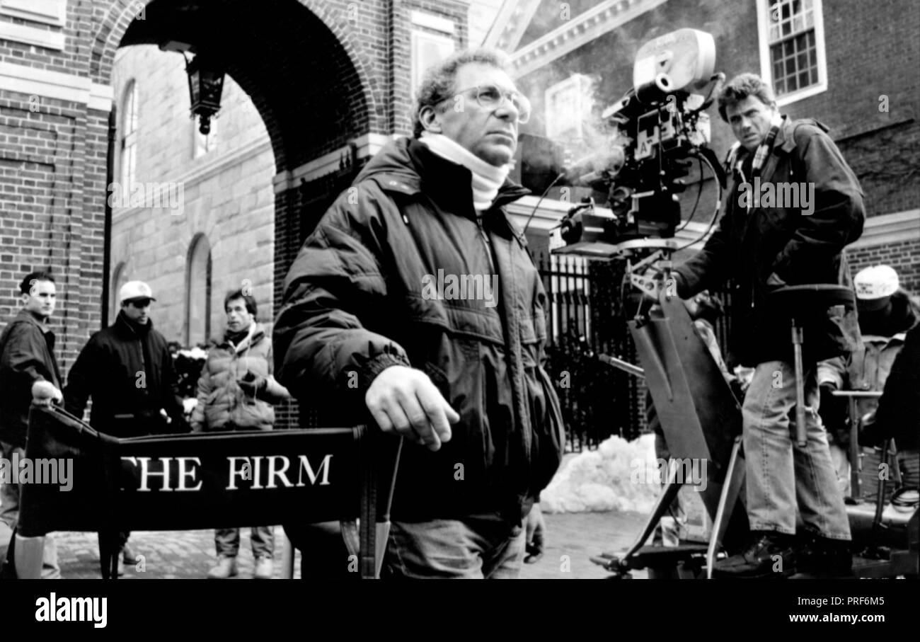 Original film title: THE FIRM. English title: THE FIRM. Year: 1993. Director: SYDNEY POLLACK. Stars: SYDNEY POLLACK. Credit: PARAMOUNT PICTURES / DUHAMEL, FRANÇOIS / Album Stock Photo