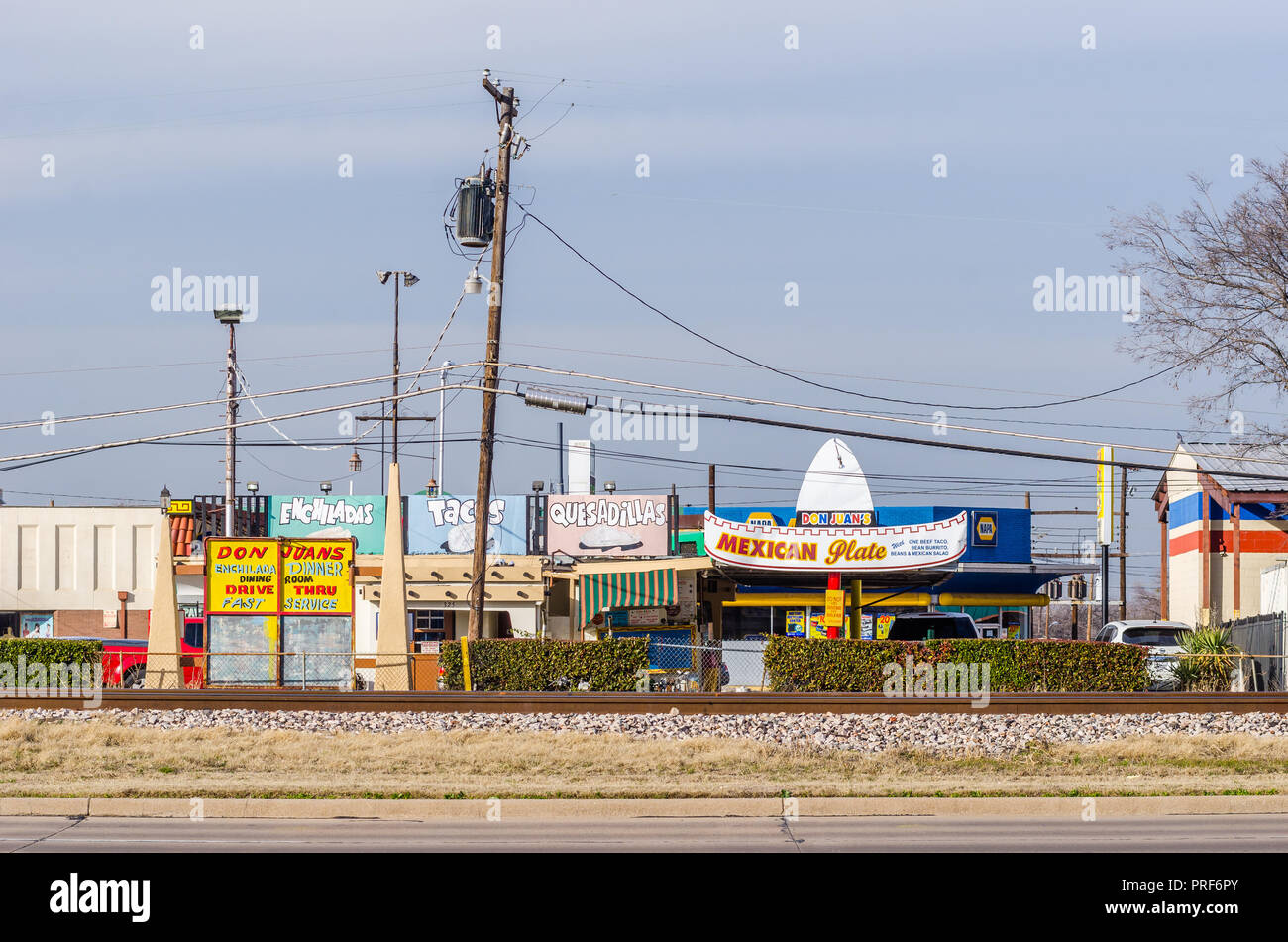 Roadside architecture in Grand Prairie, Texas Stock Photo Alamy