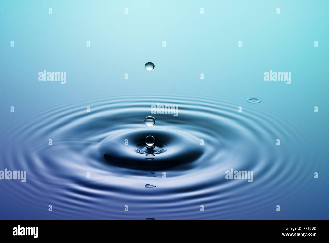 Water Splash Falling Drop Of Rain Stock Photo Alamy