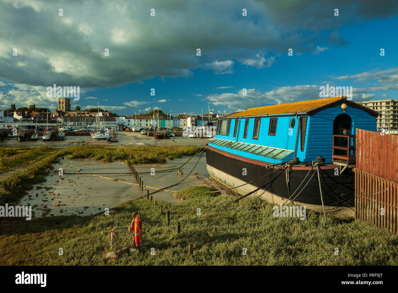 Houseboat on river Adur in Shoreham-by-Sea, West Sussex. Stock Photo