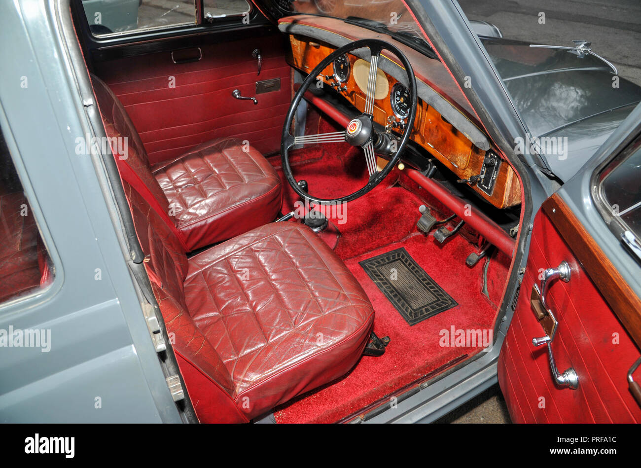 1960 Wolseley 1500 Classic British Small Saloon Car Stock Photo Alamy