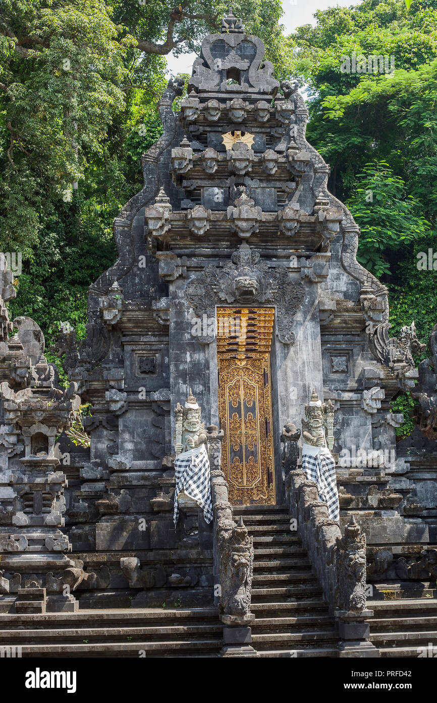 Pura Goa Lawah Temple. Bat cave in Bali, Indonesia Stock Photo - Alamy