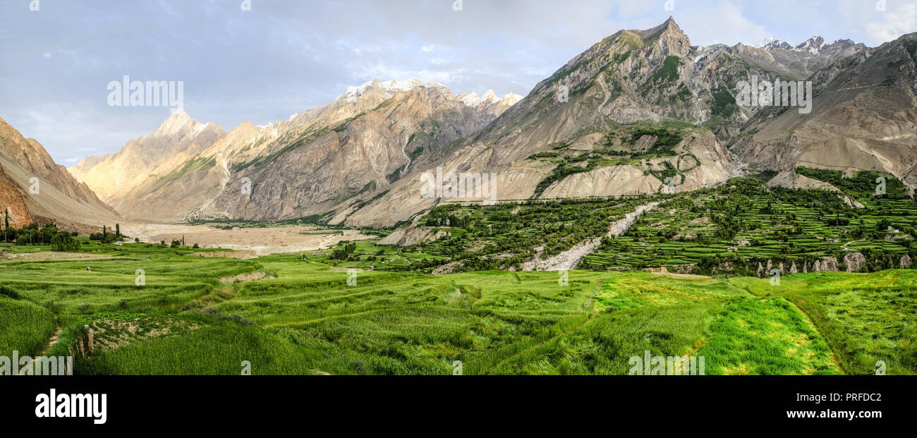 Panoramic view of Kurpe village and the surrounding mountains from the fields of Askole village, Gilgit-Baltistan, Pakistan Stock Photo