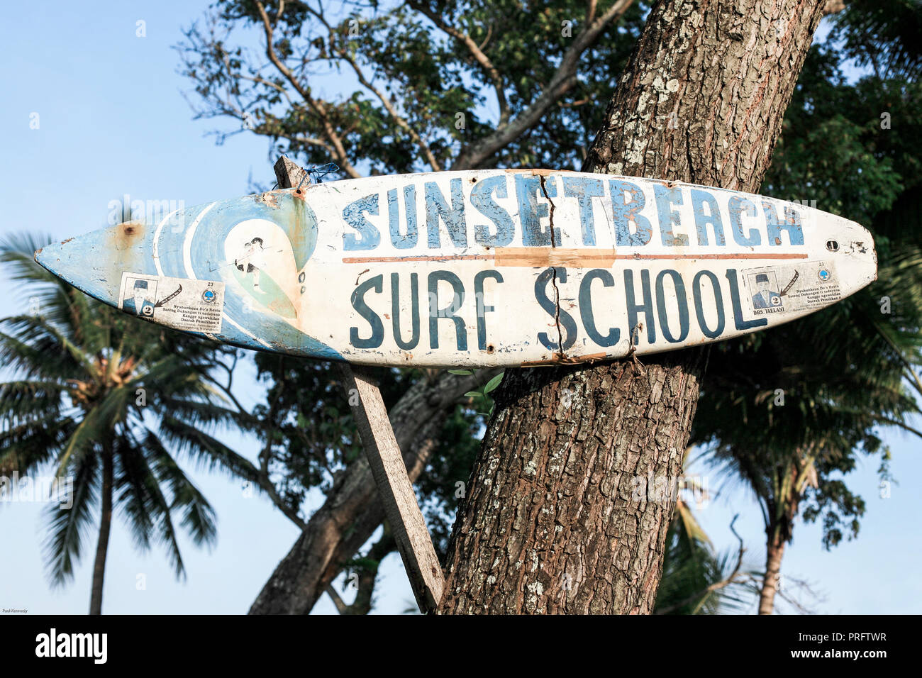 Surfing lesson waves surfboard hi-res stock photography and images - Alamy