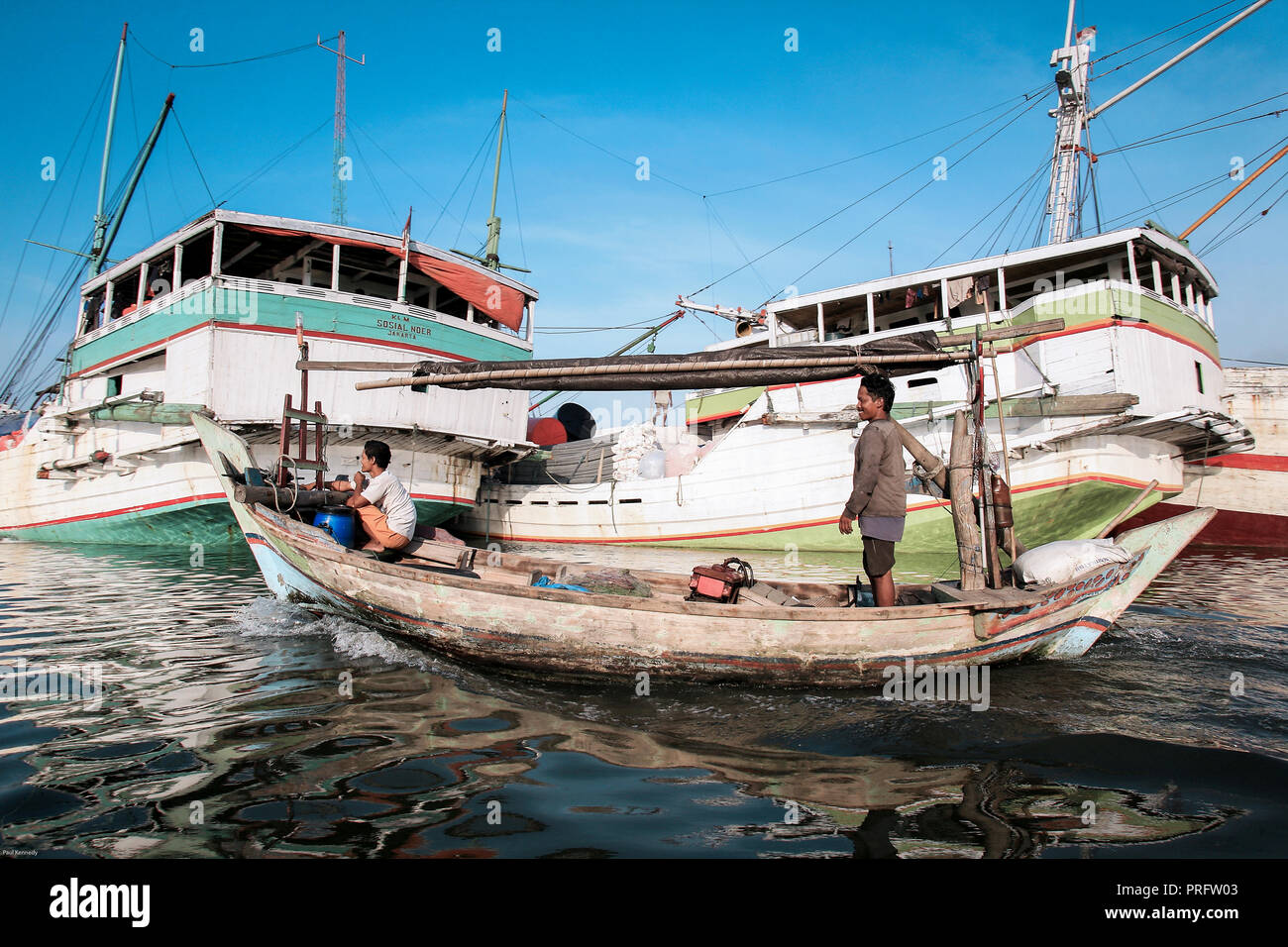 Jakarta indonesia river people hi-res stock photography and images - Alamy