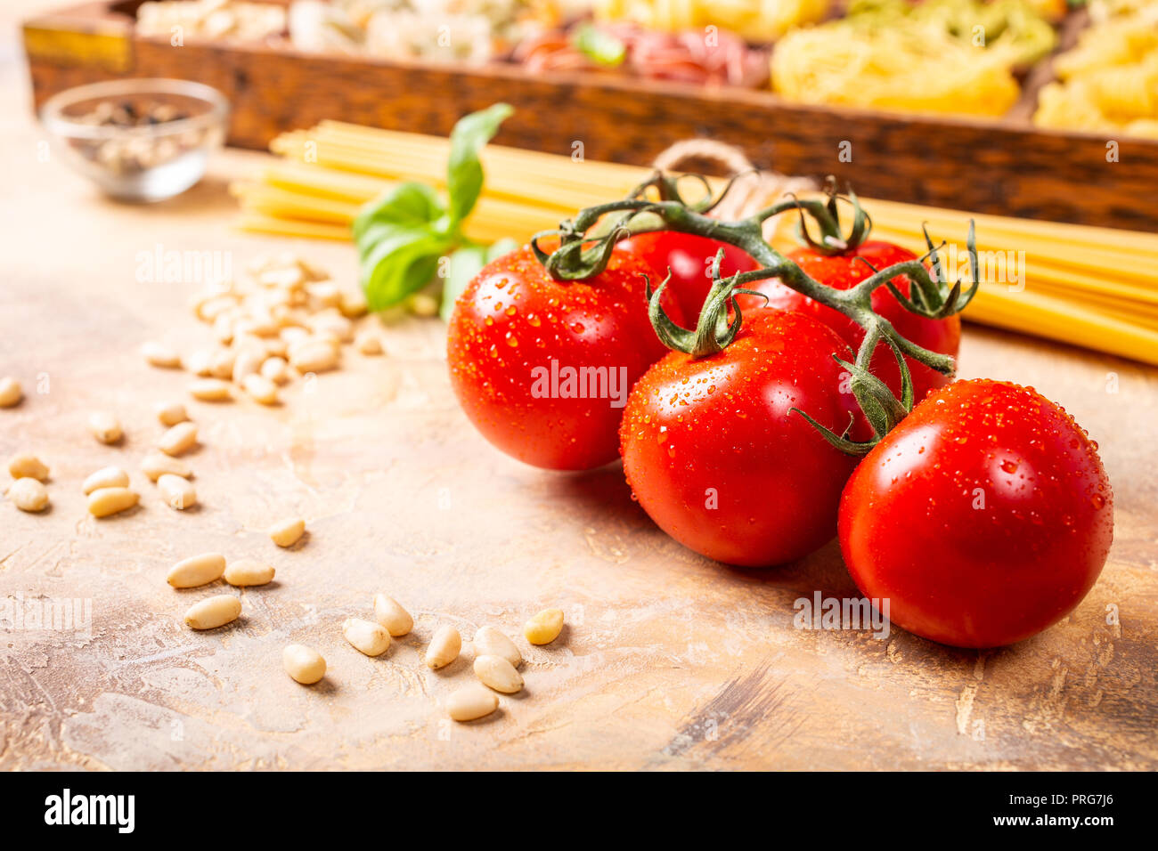 Fresh tomatoes for homemade classic italian pasta sauce Stock Photo - Alamy