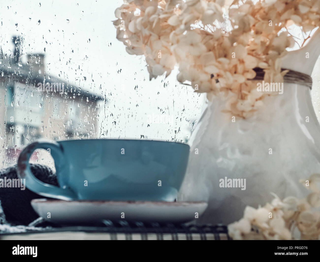 Cup Of Strong Coffee Bouquet Of Beautiful White Flowers In A Vintage Jug On The Background Of A Rainy Cloudy Day Stock Photo Alamy Cup Of Strong Coffee Bouquet Of Beautiful White Flowers In A Vintage Jug On The Background Of A Rainy Cloudy Day Stock Photo Alamy