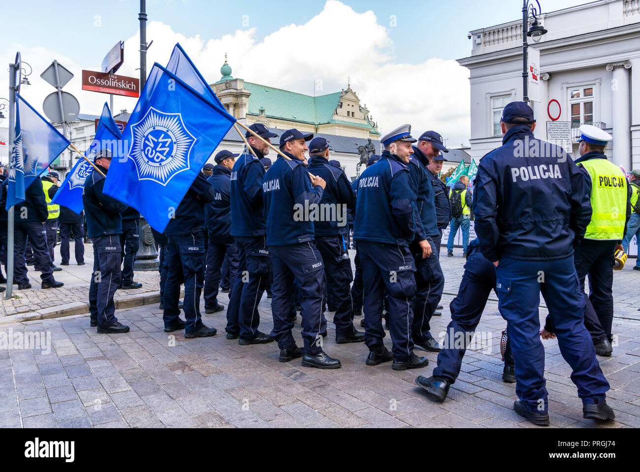 Warsaw, Poland, 2nd Oct, 2018: 30,000 firefighters and members of the Police, Prison Guard and Border Guard protest on streets of the Polish capital against bad working conditions and low pay. Credit: dario photography/Alamy Live News. Stock Photo