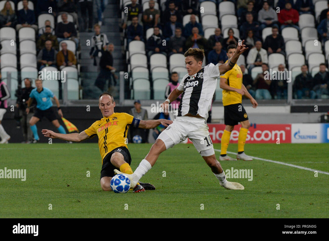 Allianz Stadium, Turin, Italy. 2nd October 2018, Allianz Stadium, Turin, Italy; UEFA Champions League football, Juventus versus Young Boys; Juventus claim a penalty kick for this contact of Steve von Bergen with Paulo Dybala of Juventus Credit: Action Plus Sports Images/Alamy Live News Stock Photo