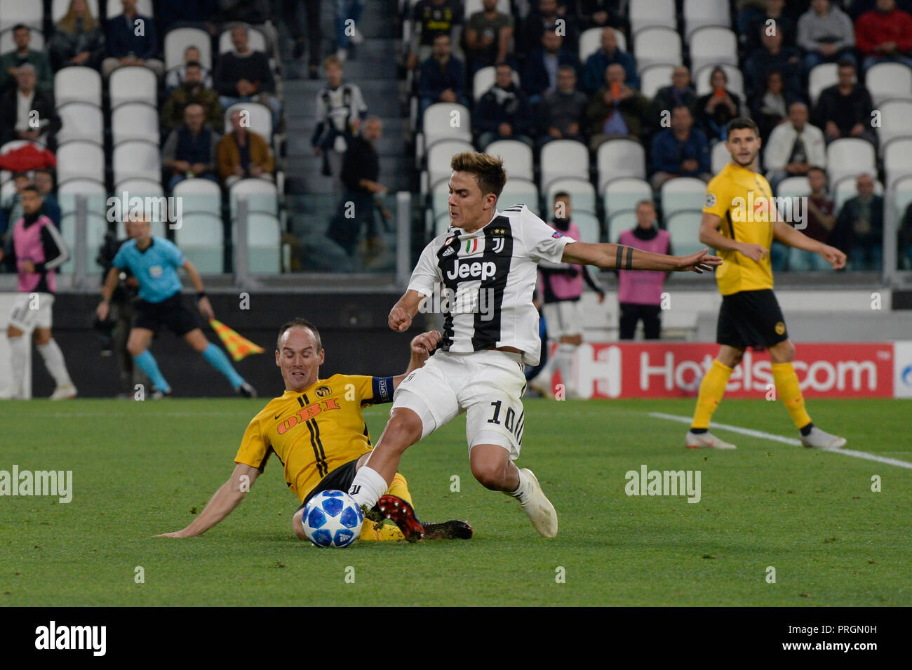 Allianz Stadium, Turin, Italy. 2nd October 2018, Allianz Stadium, Turin, Italy; UEFA Champions League football, Juventus versus Young Boys; Juventus claim a penalty kick for this contact of Steve von Bergen with Paulo Dybala of Juventus Credit: Action Plus Sports Images/Alamy Live News Stock Photo