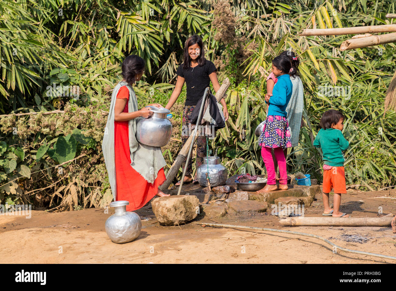 Girls washing clothes at well in Sakwa village, Meghalaya, India Stock Photo Alamy Girls washing clothes at well in Sakwa village, Meghalaya, India Stock Photo Alamy