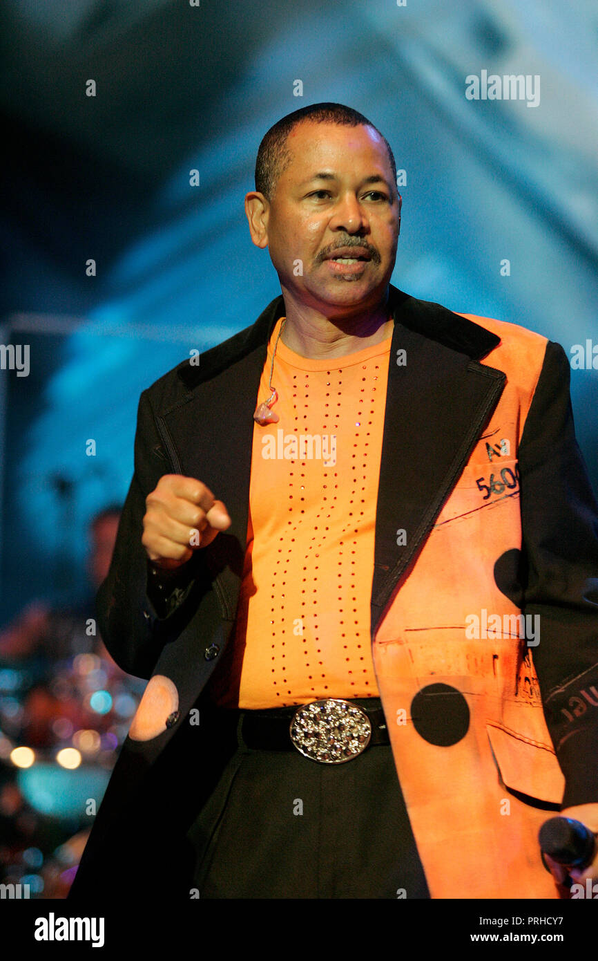 Ralph Johnson with Earth, Wind and Fire performs in concert at the Mizner Park Amphitheatre in Boca Raton, Florida on March 17, 2006. Stock Photo
