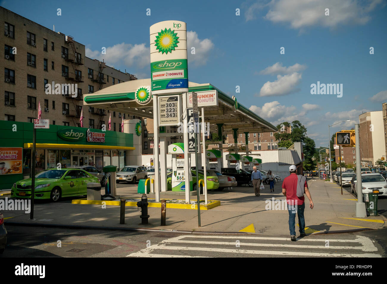Bp gas station hires stock photography and images Alamy
