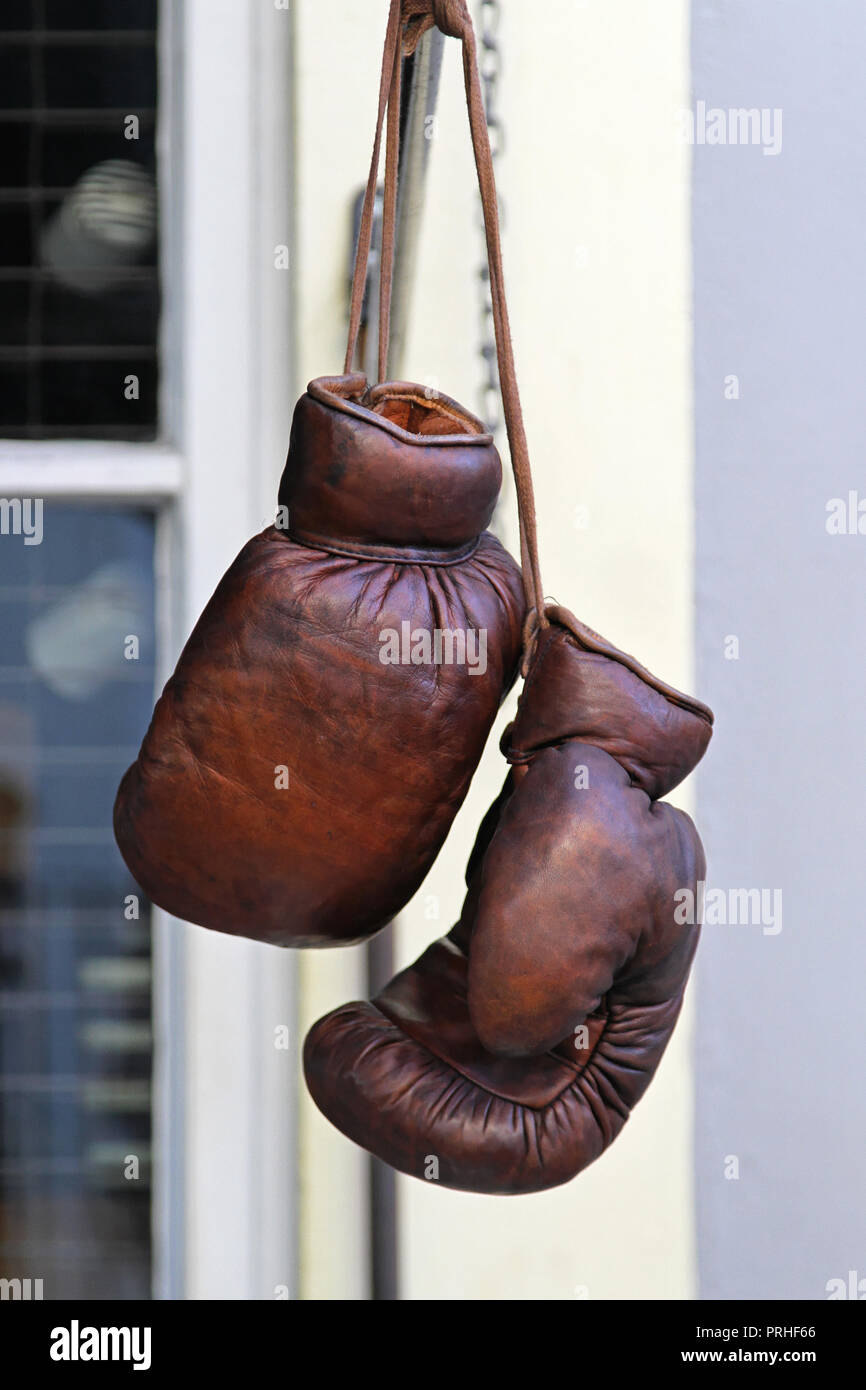 Vintage style real brown leather boxing gloves Stock Photo Alamy