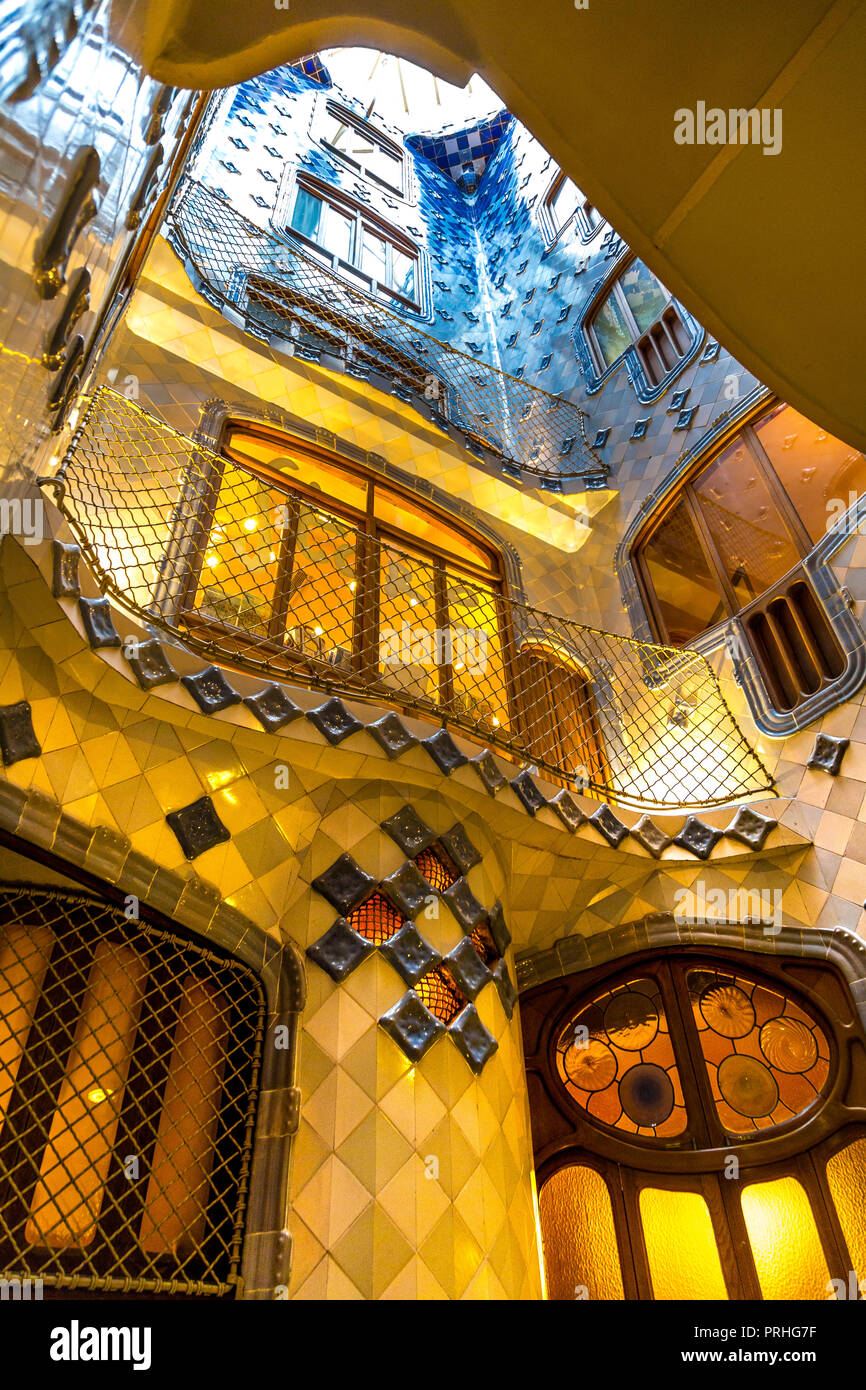 Interior of the Patio of lights skylight inside Casa Batlló by Antoni  Gaudi, Barcelona, Spain Stock Photo - Alamy, image size:866x1390