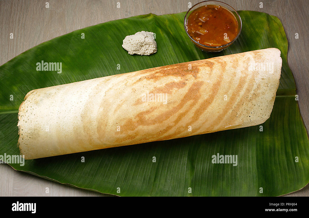 Idli chutney on banana leaf hires stock photography and images Alamy