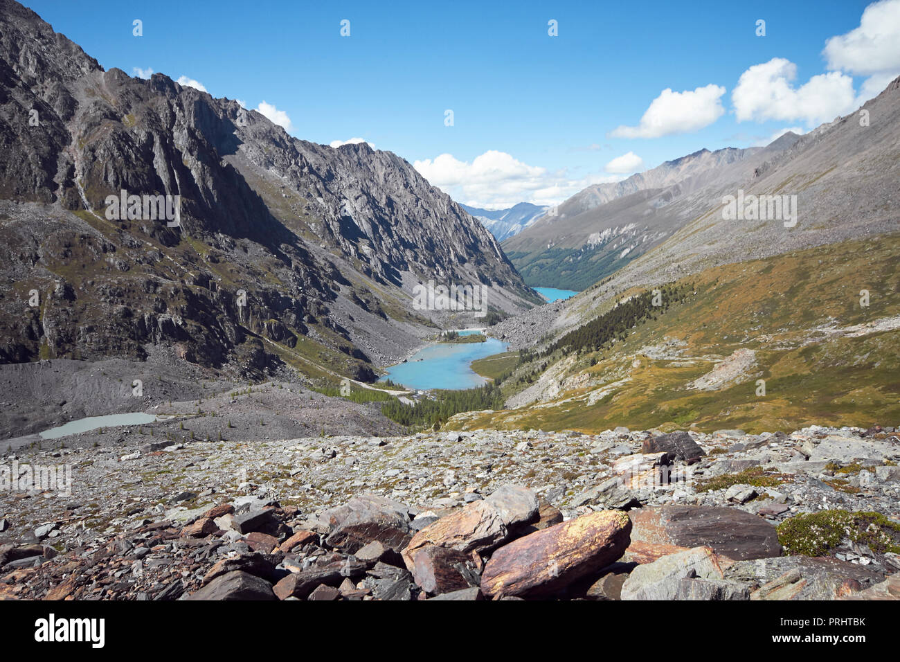 Journey on foot through the mountain valleys. Beauty of wildlife. Altai ...
