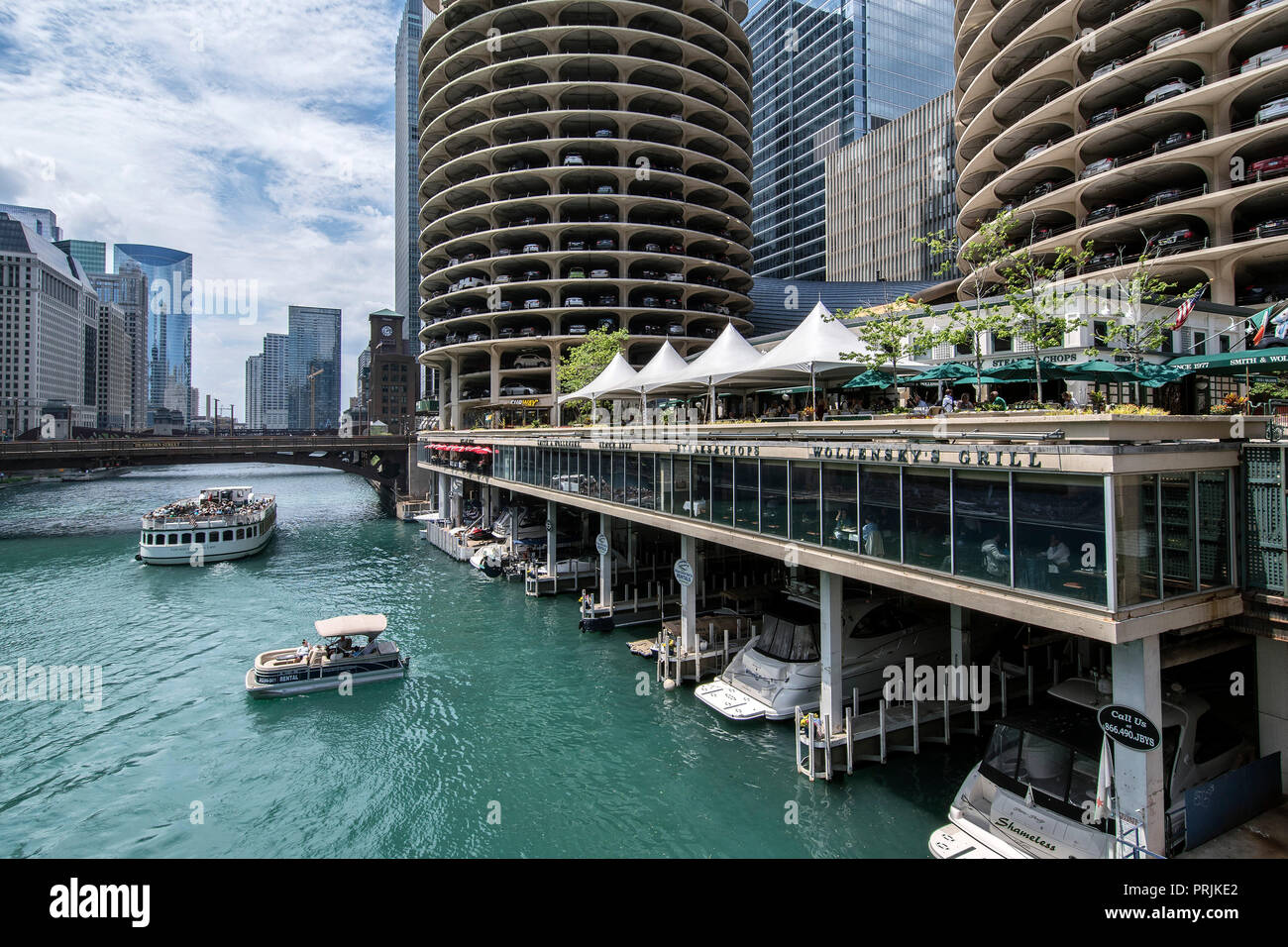 View from the Bataan Corregidor Memorial Bridge to the Chicago River, Marina Towers, Downtown, Chicago, Illinois, USA Stock Photo