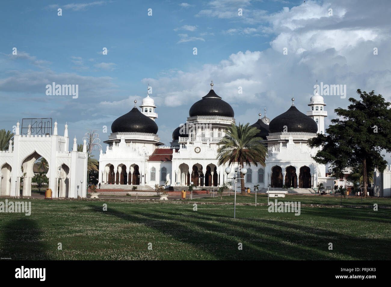 Baiturrahman Grand Mosque post December 26, 2004 earthquake and tsunami in Banda Aceh, Sumatra, Indonesia Stock Photo