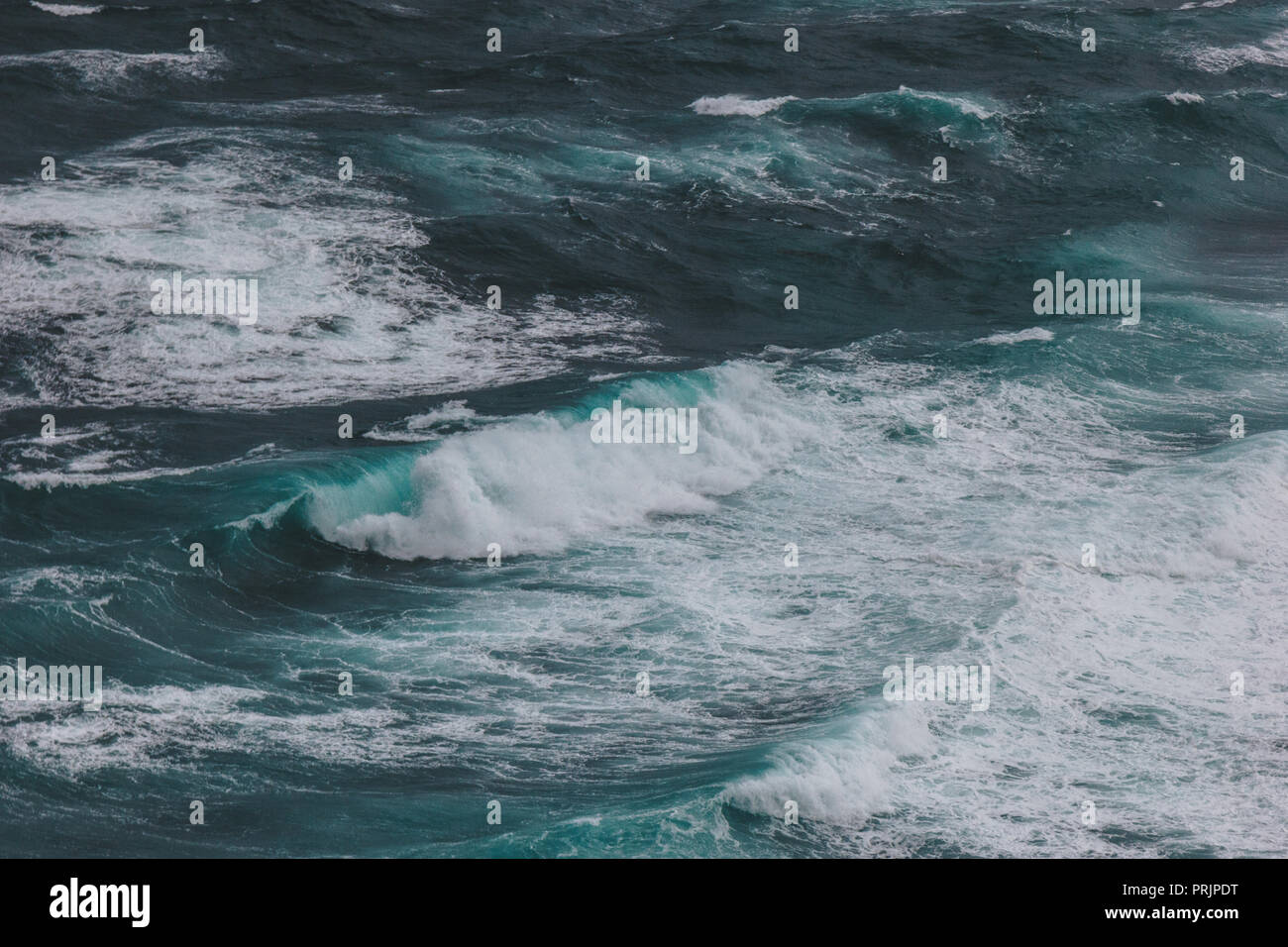 Aerial view foamy ocean waves hi-res stock photography and images - Alamy