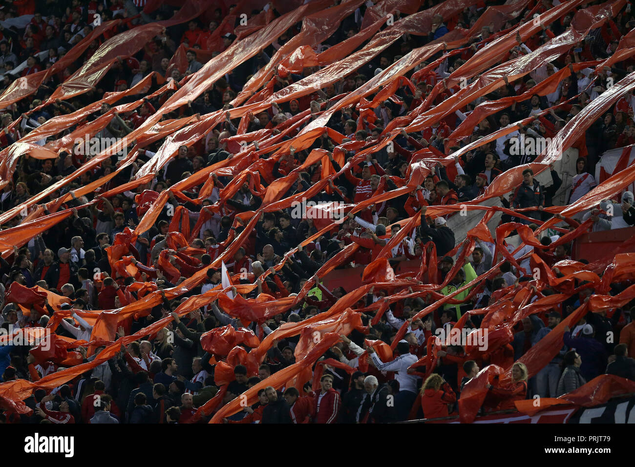 River plate fans celebrating the victory against Independiente Stock Photo