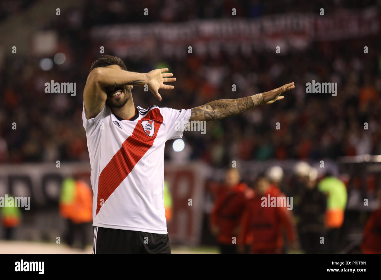 Ignacio Scocco (River) celebrating his goal against Independiente in the Estadio Monumental Vespucio Liberti in Buenos Aires, Argentina Stock Photo