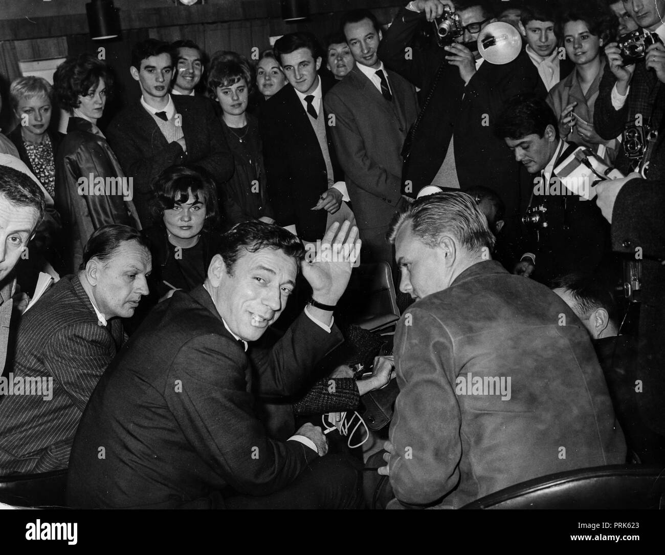 yves montand, paris 1962 Stock Photo