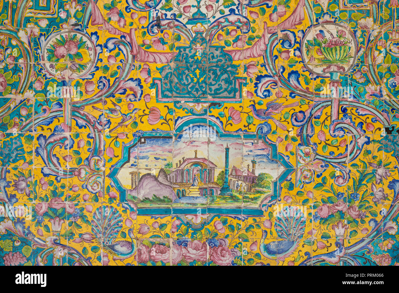 Wonderful Persian motifs in art and tiles in the Golestan dynasty