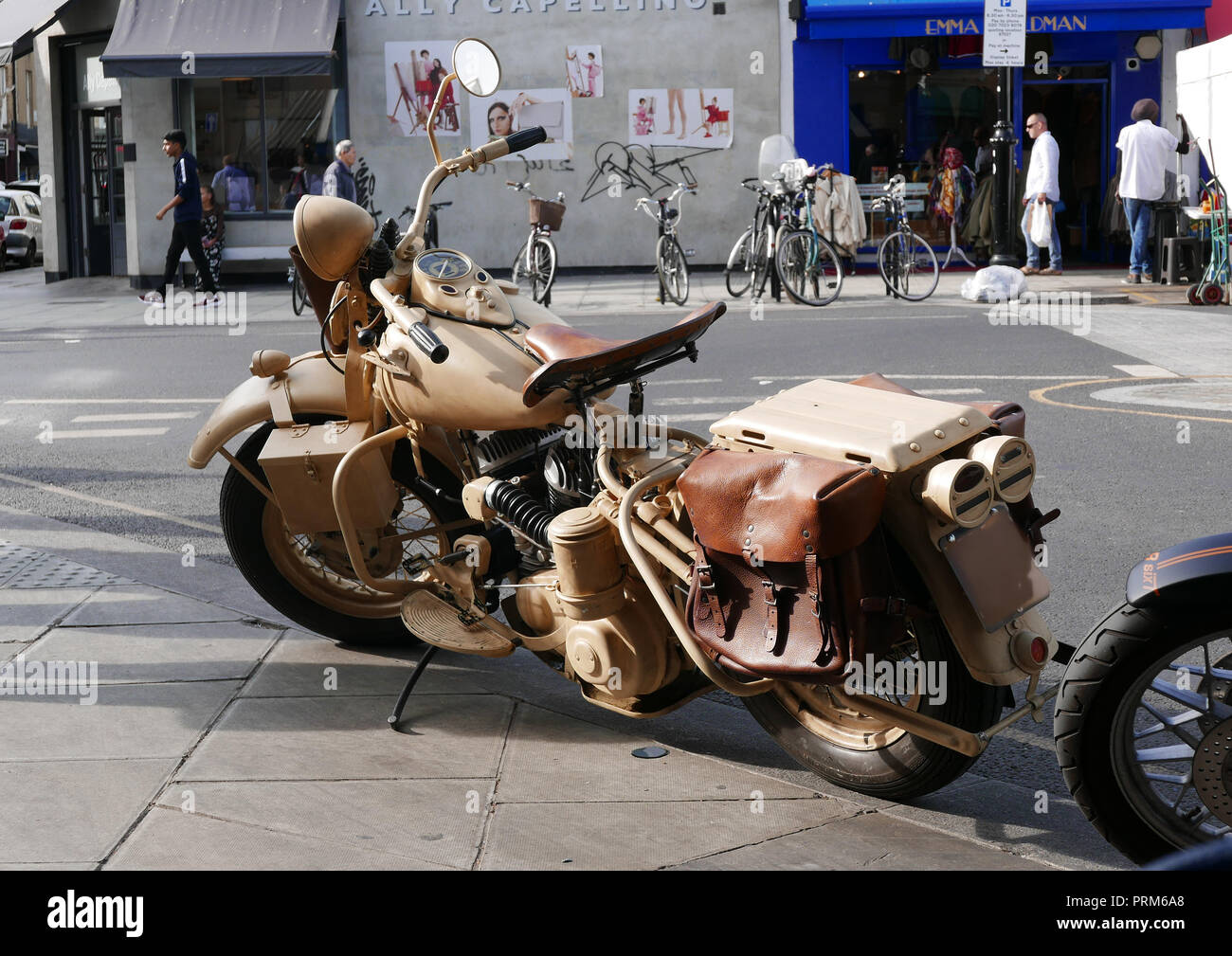 Old harley davidson motorbike hi res stock photography and images Alamy