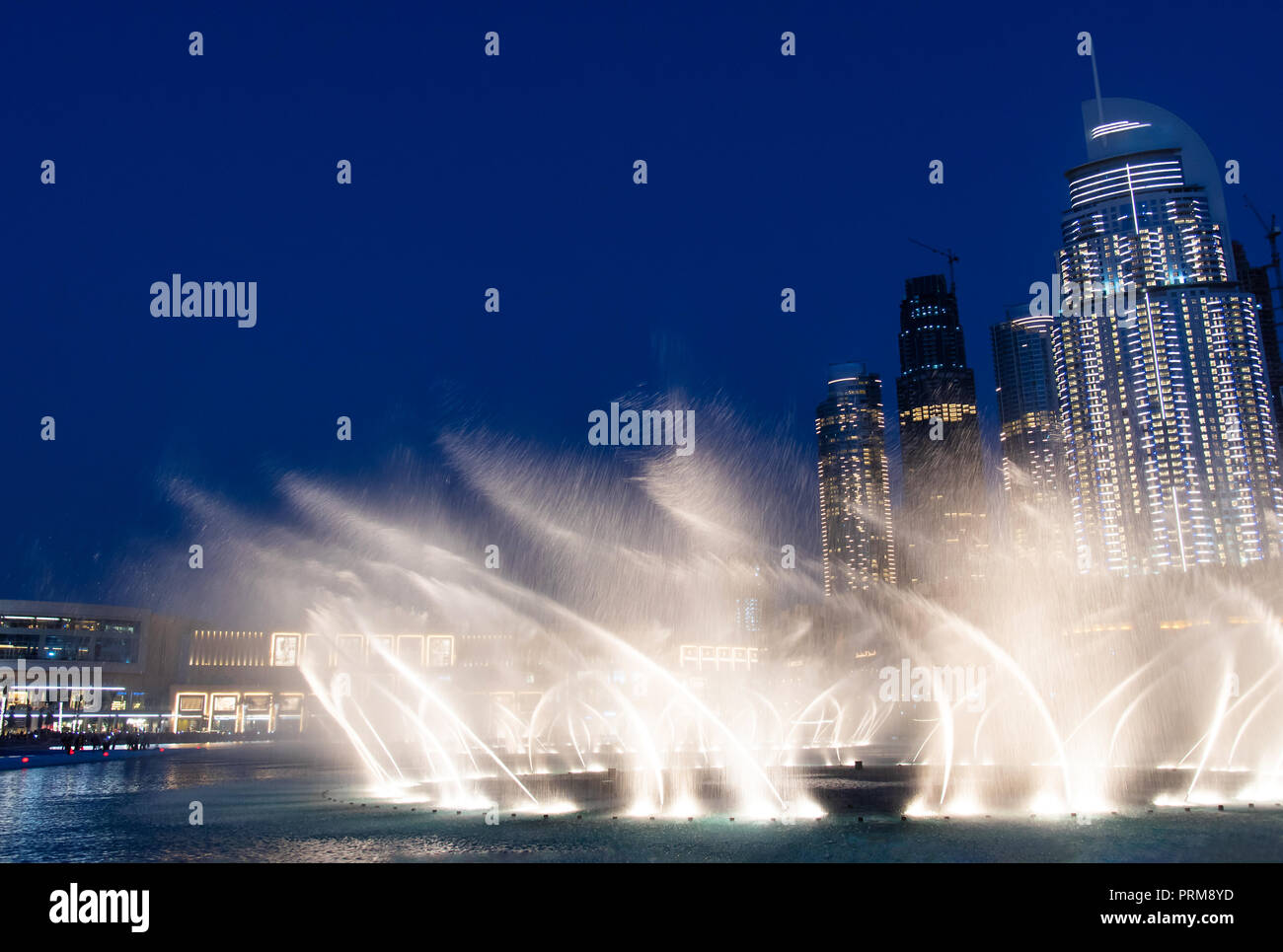 Dubai Mall Fountain Light Show At Night Stock Photo 221107585 Alamy