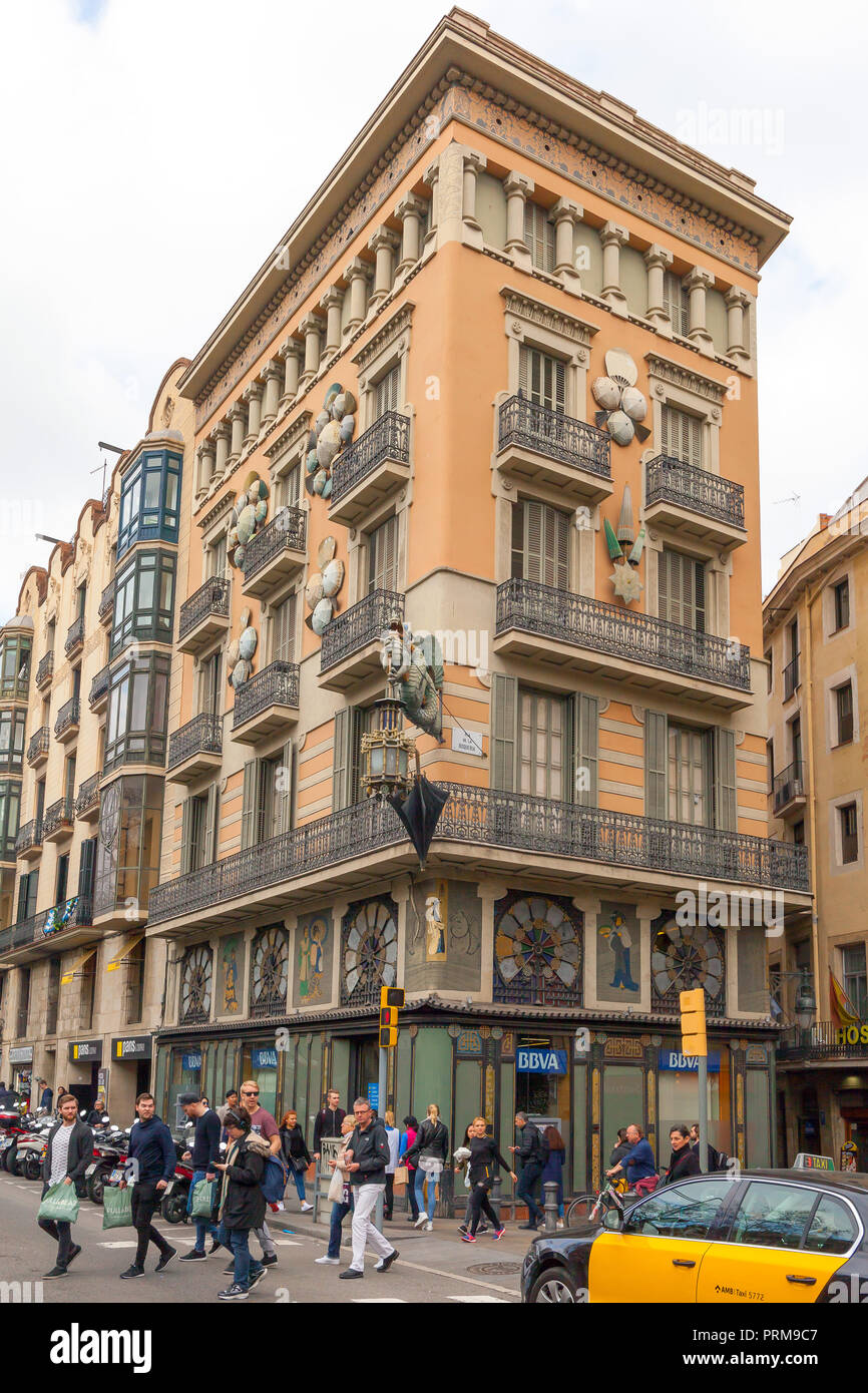 Las Ramblas, Casa Bruno Cuadros by Josep Vilaseca, Barcelona. Spain Stock  Photo - Alamy