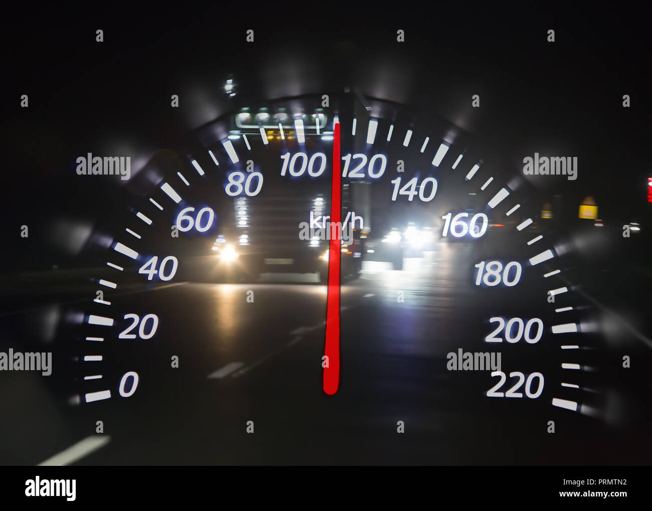 Скорость автомобиля 100км ч. Спидометр 110 км ч. Спидометр БМВ скорость 200. 110 Км/ч БМВ спидометр. Спидометра Mercedes ml 200 км/ч.