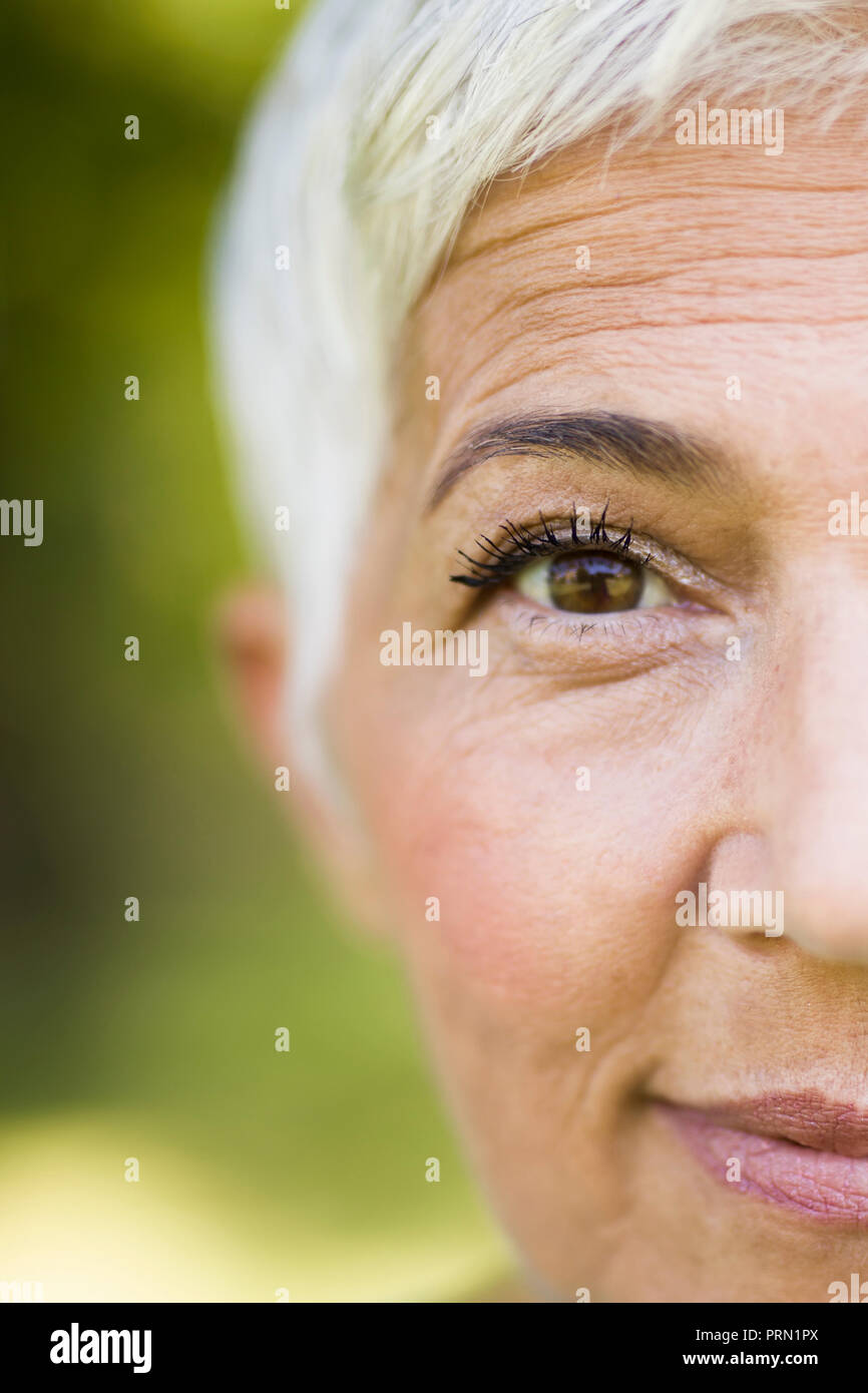 Grey hair woman hi-res stock photography and images - Alamy