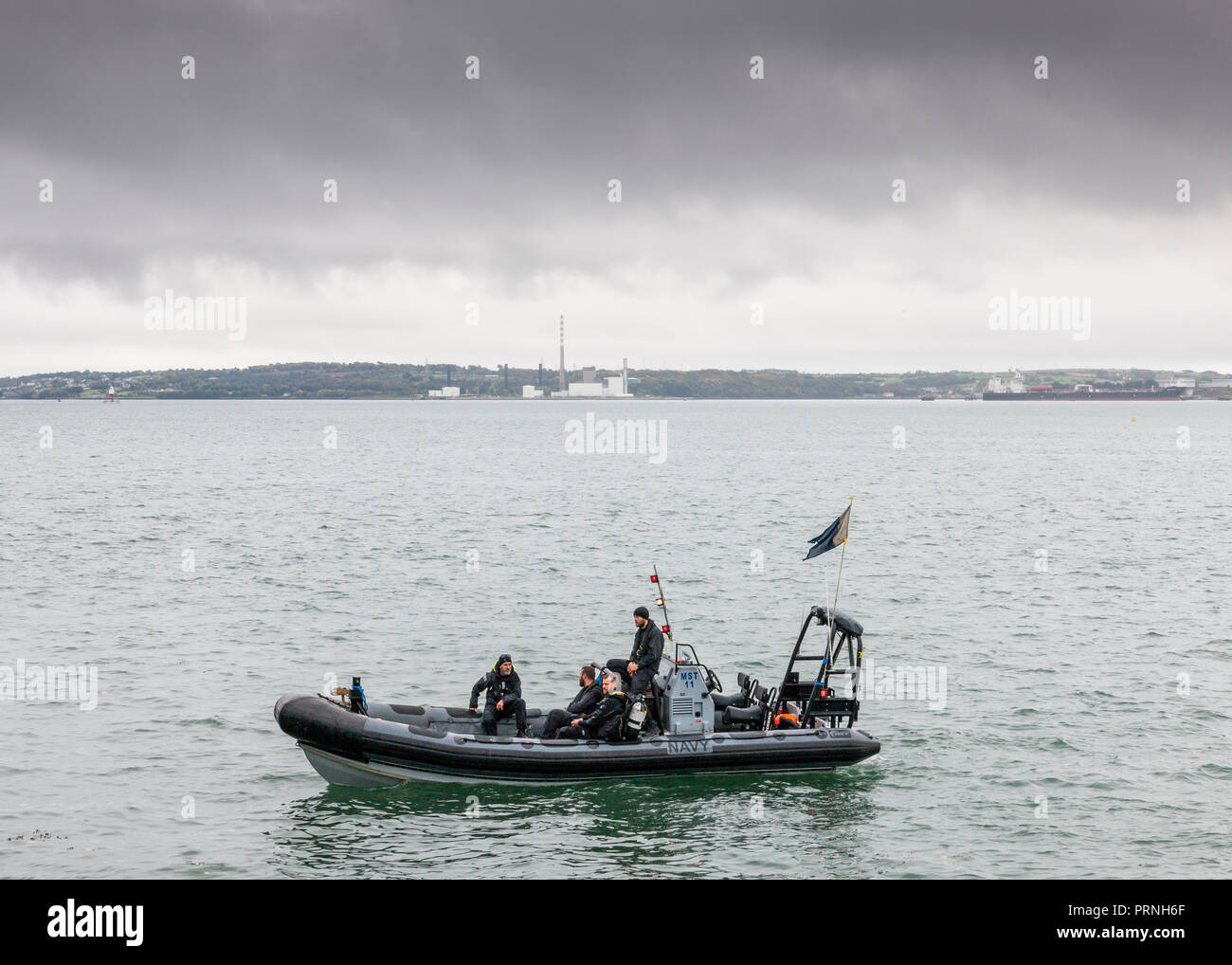 Cobh, Cork, Ireland. 04th October, 2018. Irish Navy personnel from the Haulbowline Naval Base carrying out a diving training exercise at Cobh, Co. Cork, Ireland Credit: David Creedon/Alamy Live News Stock Photo