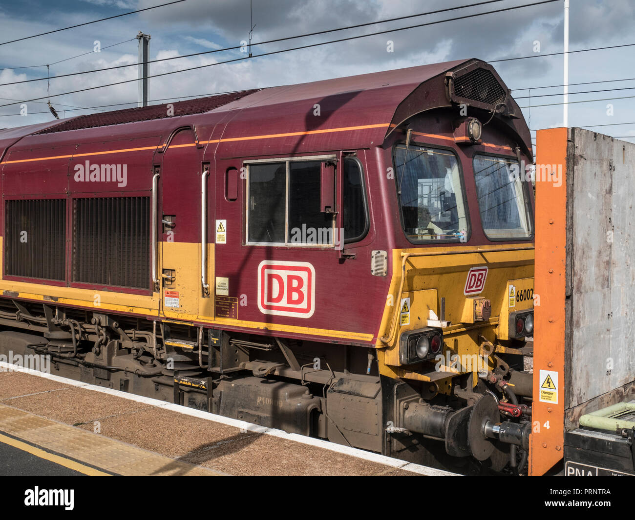 Class 66 loco hi res stock photography and images alamy