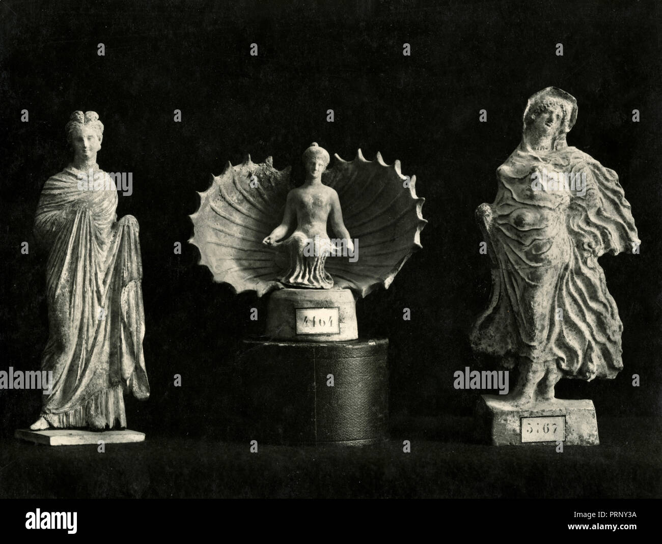 Greece tanagra hi-res stock photography and images - Alamy