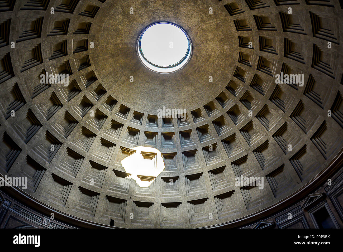 Oculus latin hi-res stock photography and images - Alamy