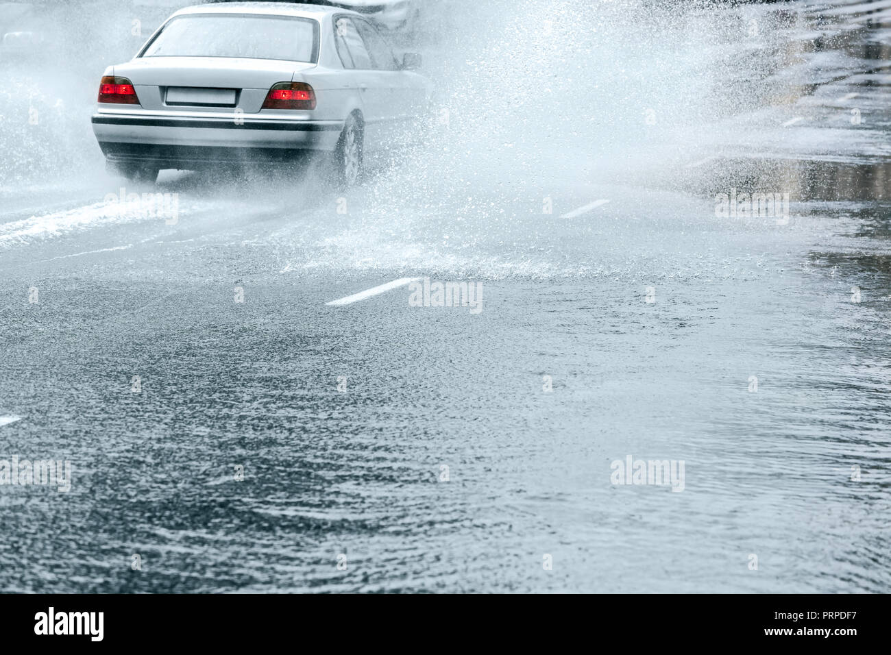 Spray from car in flood hi-res stock photography and images - Alamy