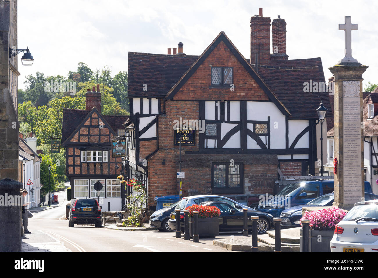 15th century The Swan Inn from Church Hill, Midhurst, West Sussex, England, United Kingdom Stock Photo