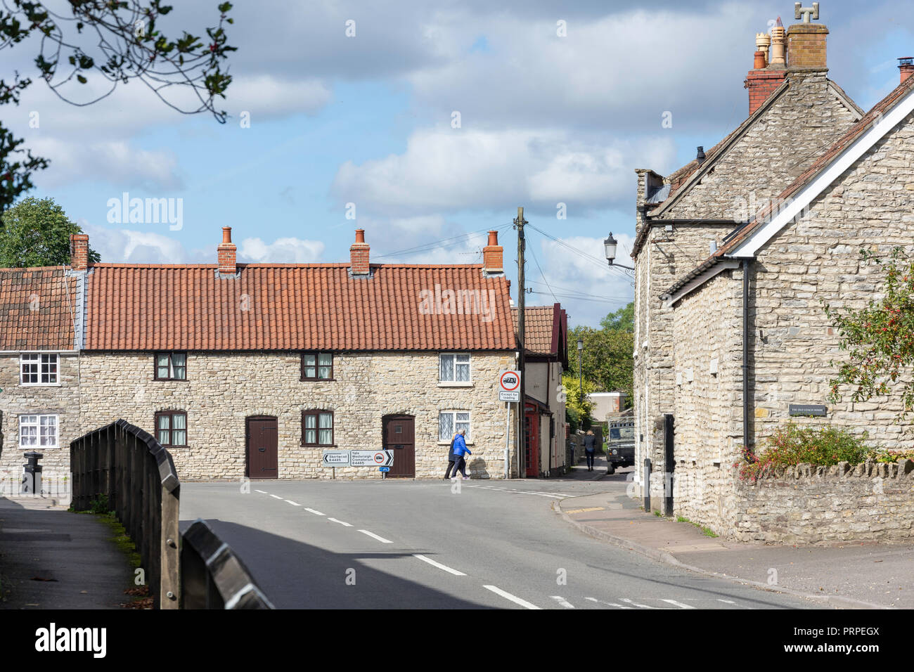 Junction road hires stock photography and images Alamy