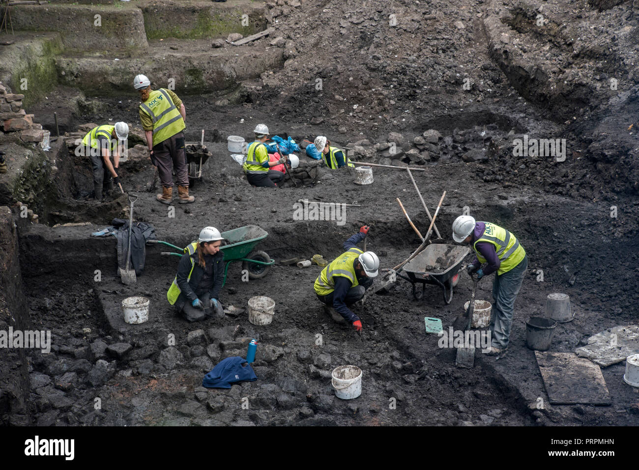 Archaeological dig taking place in the Cowgate area of Edinburgh's Old Town prior to the development of the site. Stock Photo