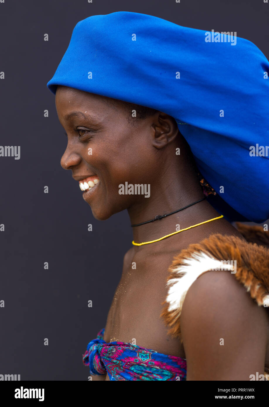 ANGOLA - MUCUBAL TRIBE WOMAN BRA MADE WITH ROPES - VIREI Mucubal