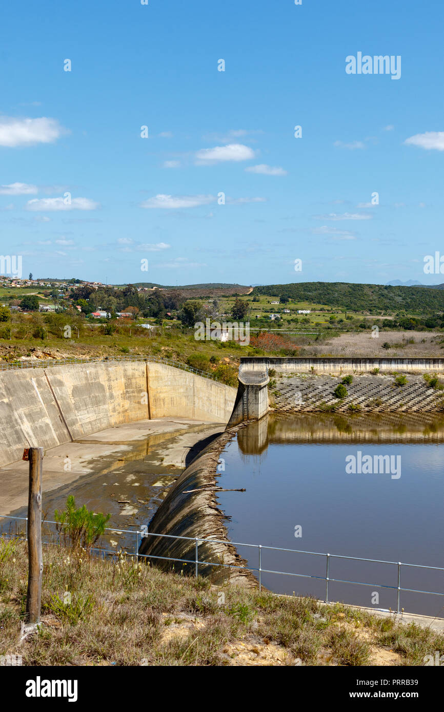 The water flowing to the side edge of the dam Stock Photo