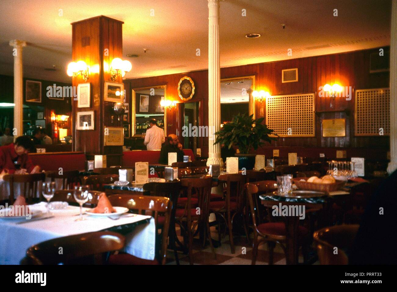 INTERIOR DEL CAFE GIJON SITUADO EN EL PASEO DE RECOLETOS - FUNDADO EN 1888. Location: CAFE GIJON. SPAIN. Stock Photo