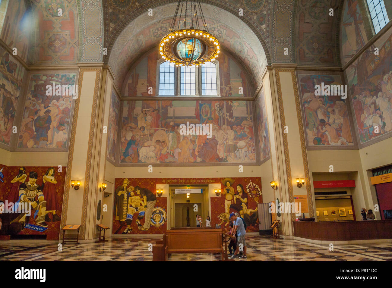 Foyer Inside Los Angeles Central Library Los Angeles California Usa Stock Photo Alamy