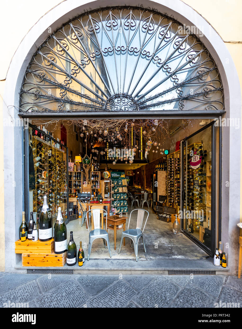 Winer And Champagne Sales Lucca City Italy Stock Photo Alamy Winer And Champagne Sales Lucca City Italy Stock Photo Alamy