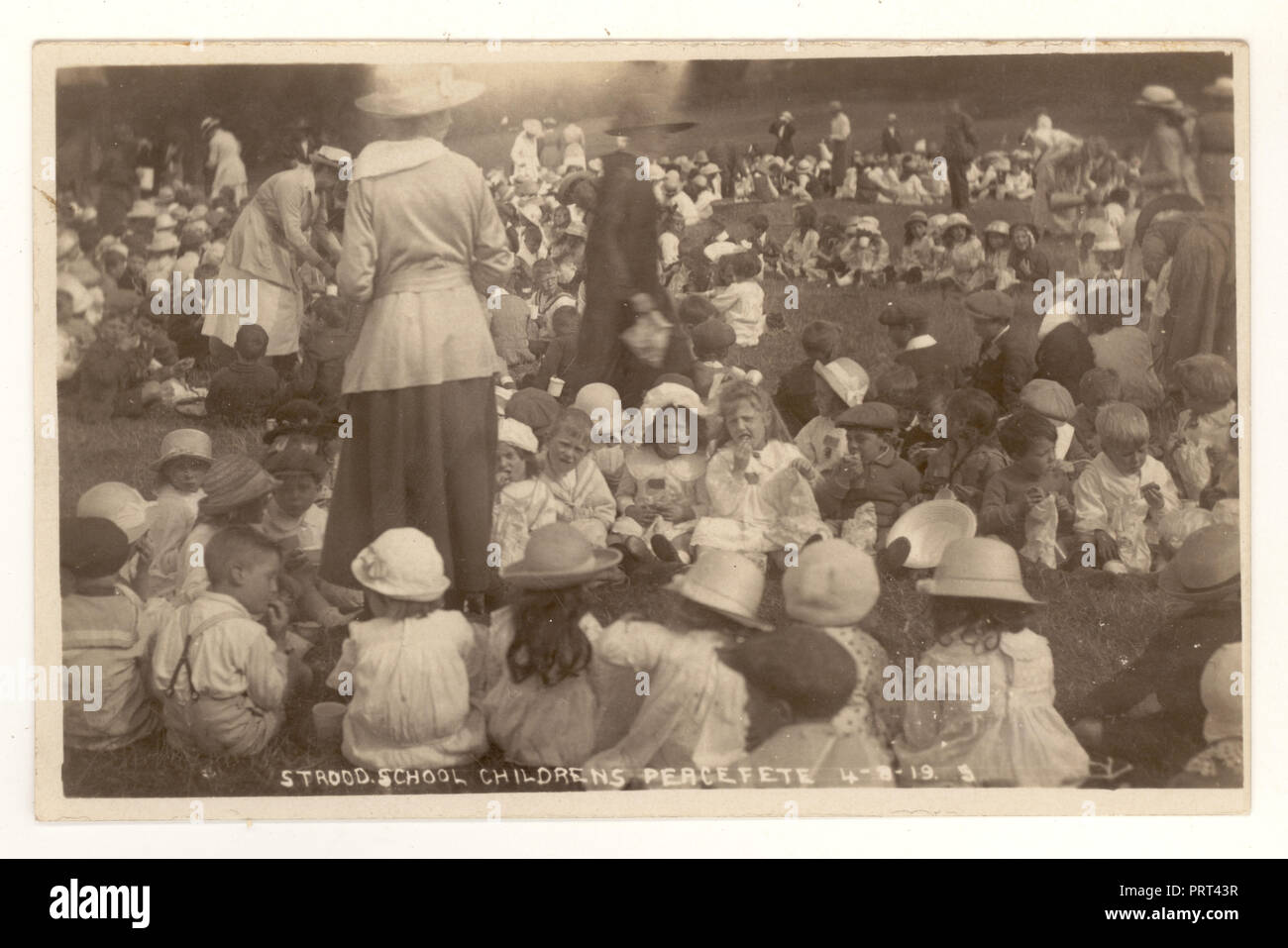 Postcard of Strood School Children's peace party 4th August 1919, Strood, Rochester, Kent, U.K Stock Photo
