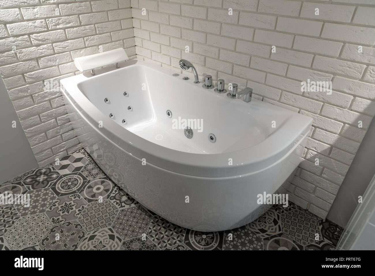 https://c8.alamy.com/comp/PRT67G/modern-domestic-bathroom-interior-with-hydromassage-bath-PRT67G.jpg